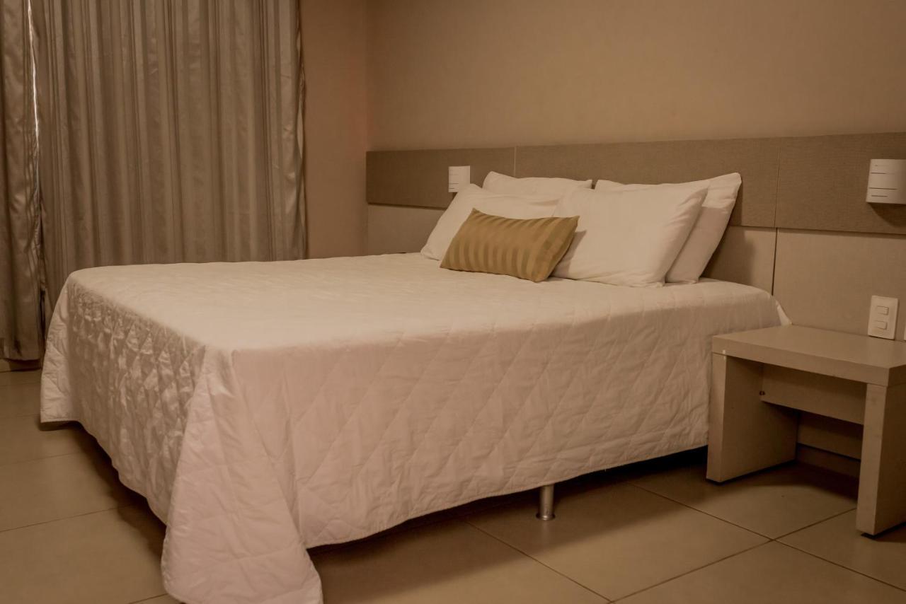 Fenix Hotel Araxá Екстериор снимка